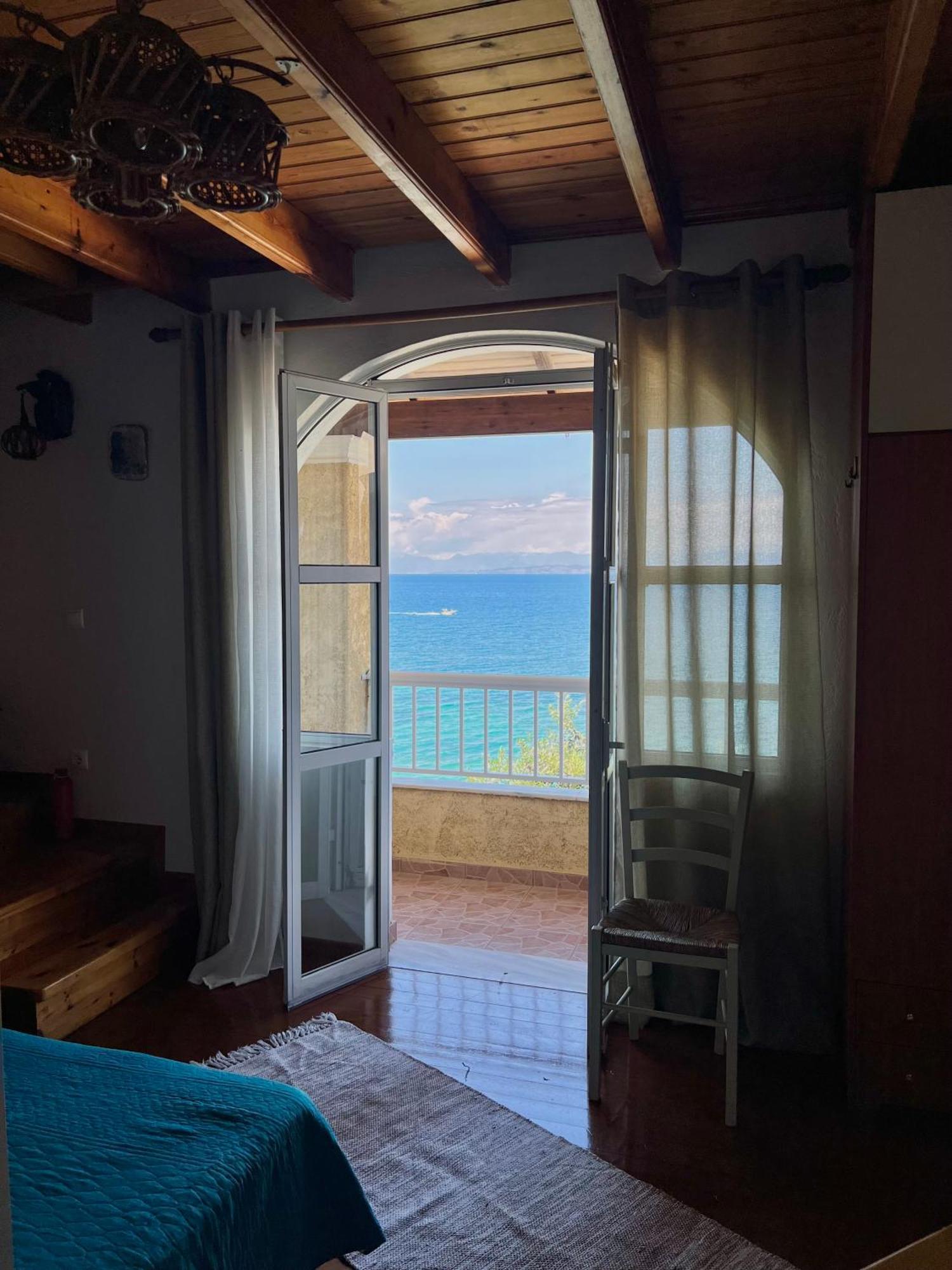 Kohyli Beachfront House Agia Pelagia Chlomou Zewnętrze zdjęcie